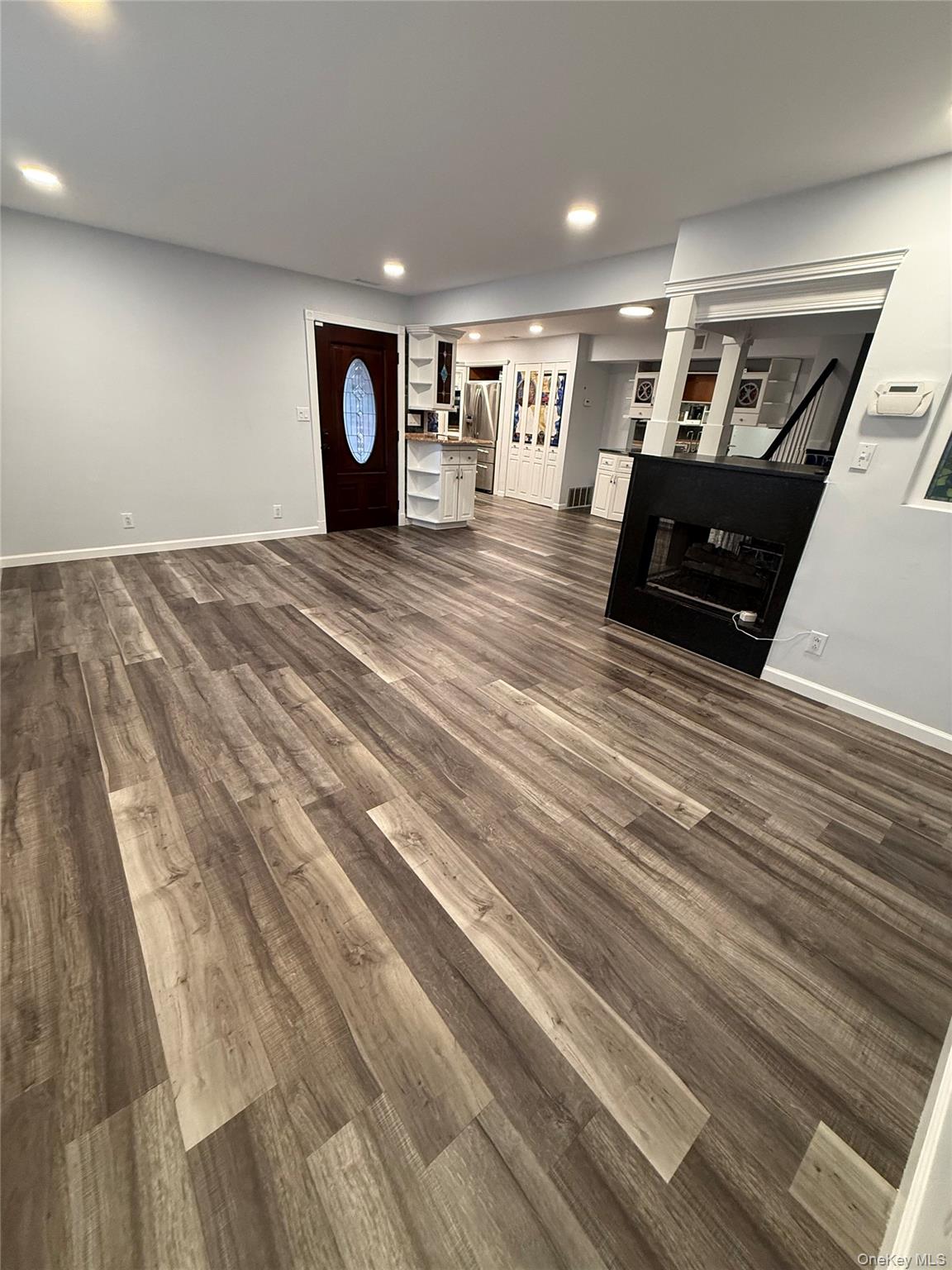 253 Feller Drive, Central Islip, NY 11722