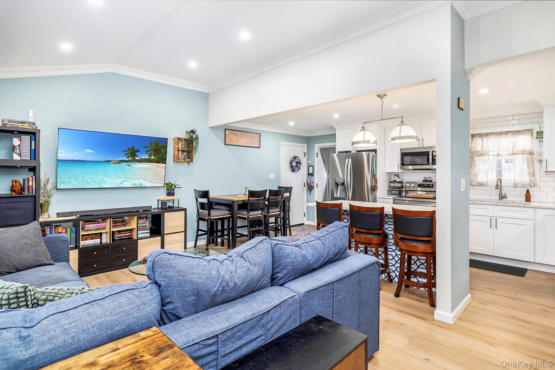 312 W 20th Street, Deer Park, NY 11729