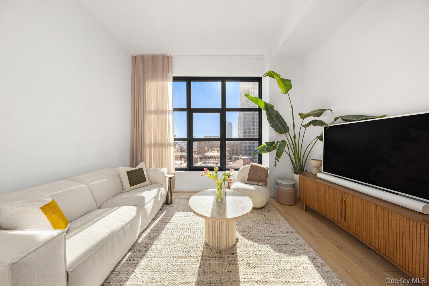 29 HURON Street # 10DE, Brooklyn, NY 11222