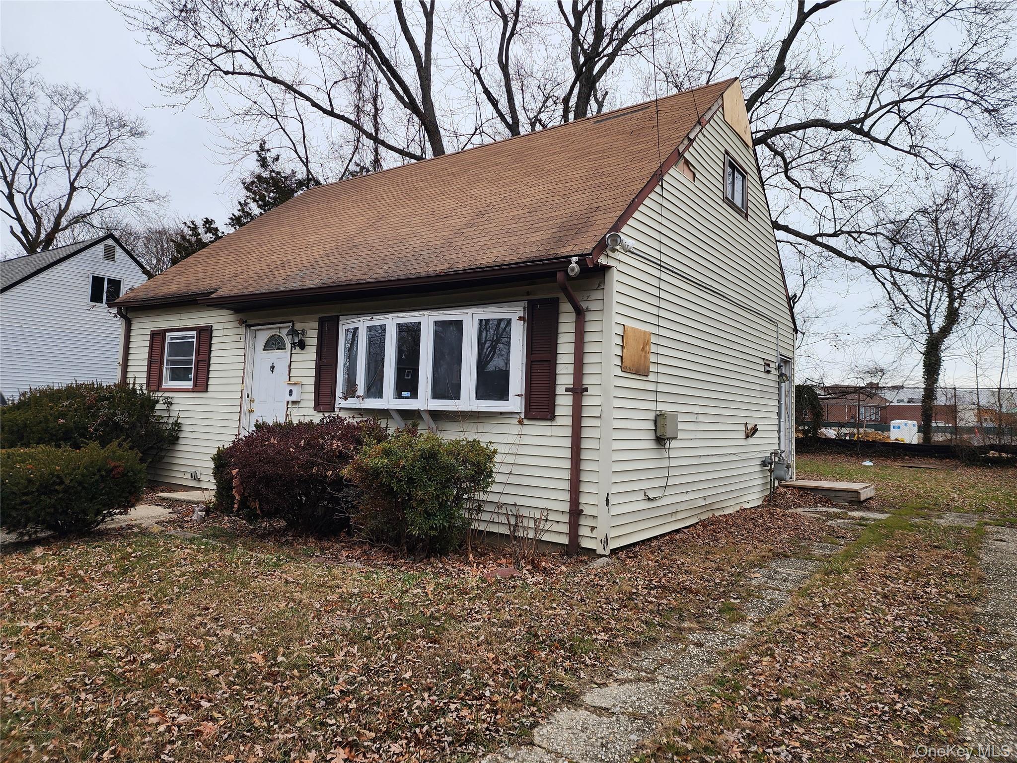 33 Parkway Boulevard, Wyandanch, NY 11798