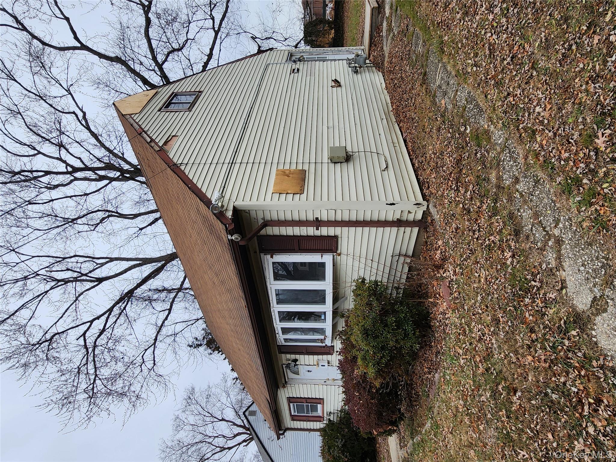 33 Parkway Boulevard, Wyandanch, NY 11798