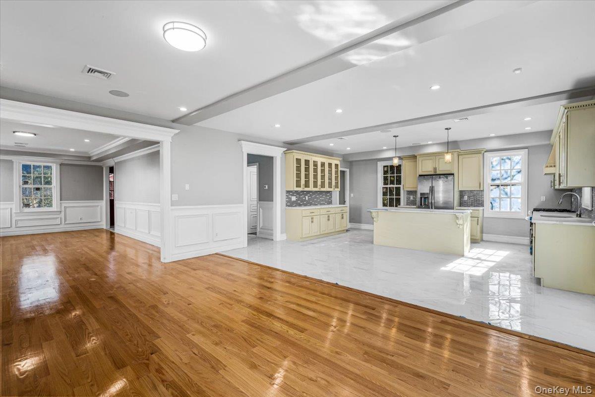 233-17 38th Drive, Douglaston, NY 11363