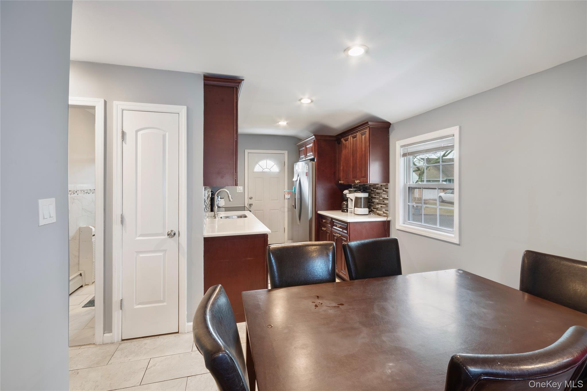 505 Madison Avenue, Brentwood, NY 11717