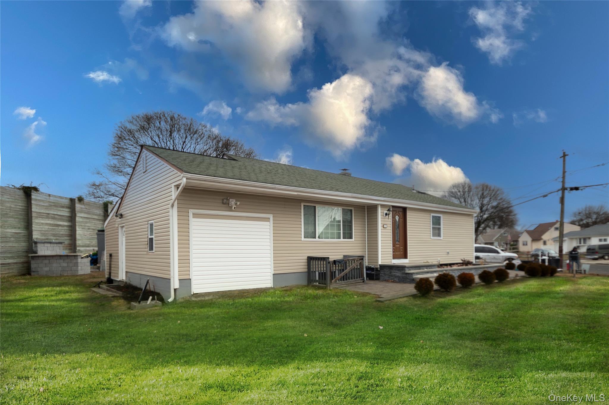 505 Madison Avenue, Brentwood, NY 11717