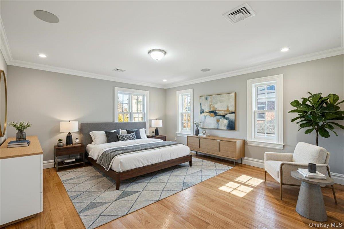 233-25 38th Drive, Douglaston, NY 11363