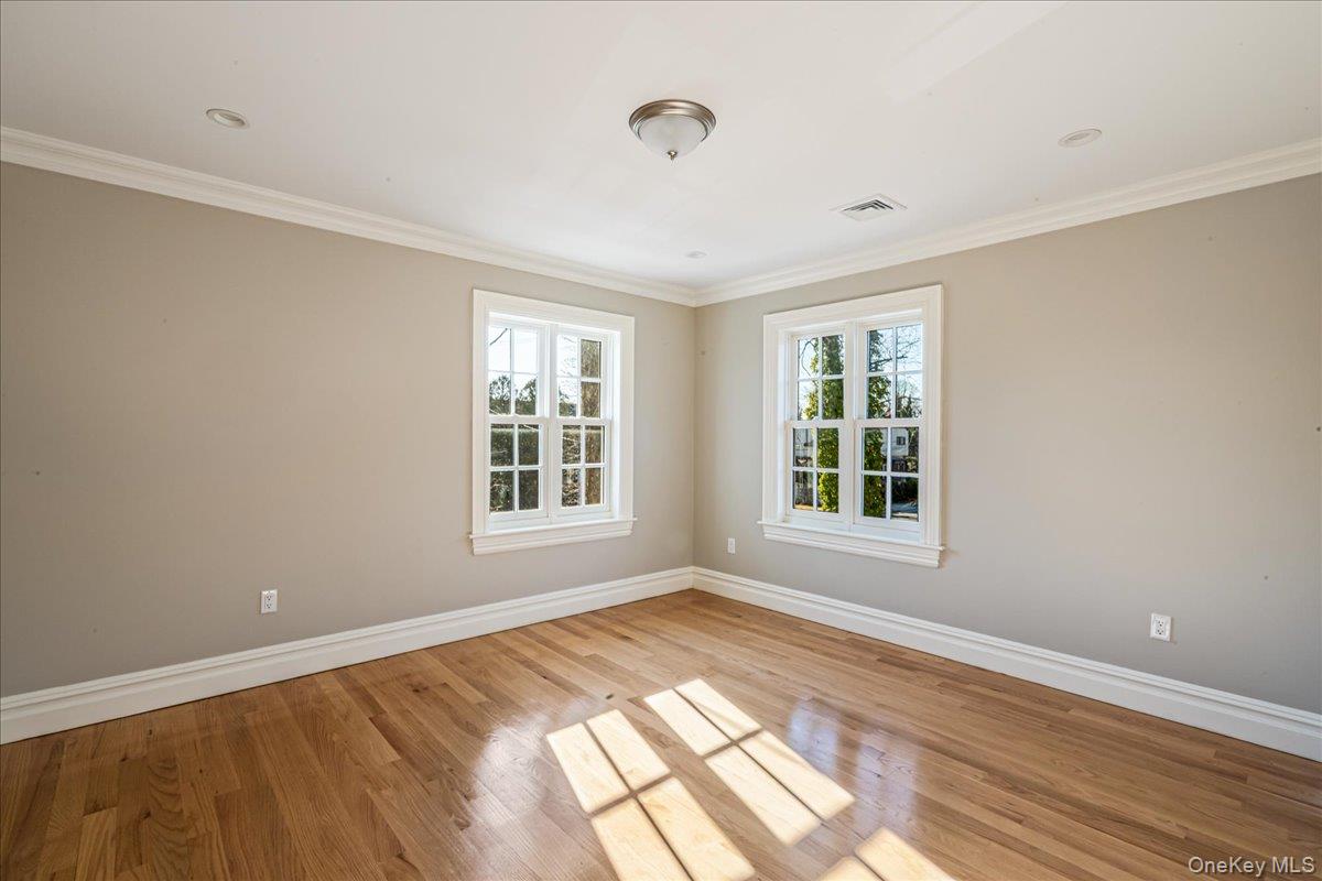 233-25 38th Drive, Douglaston, NY 11363