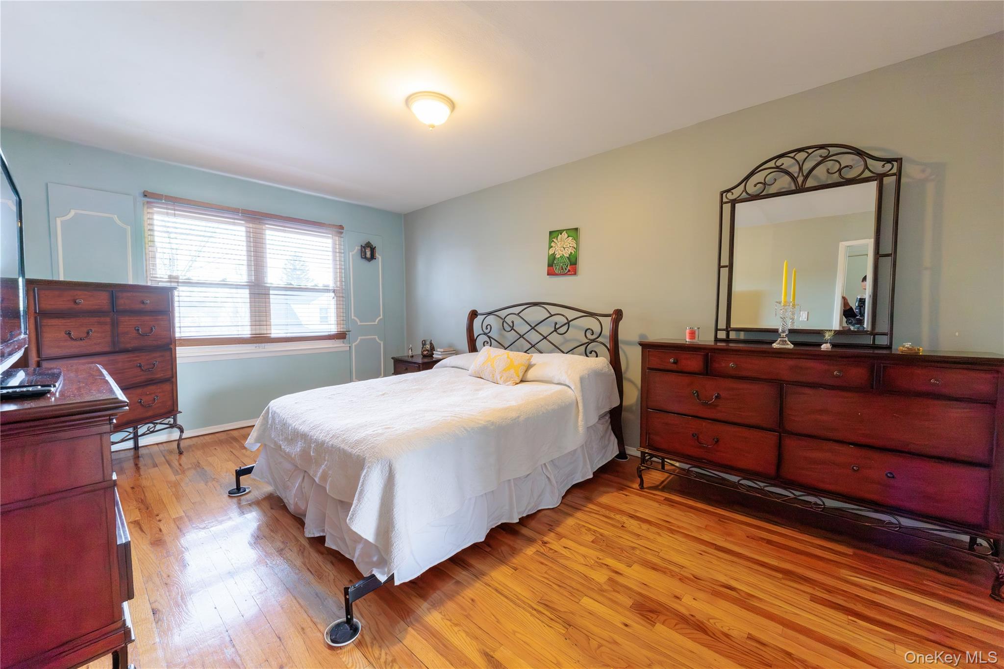 678 Front Street # E, Hempstead, NY 11550