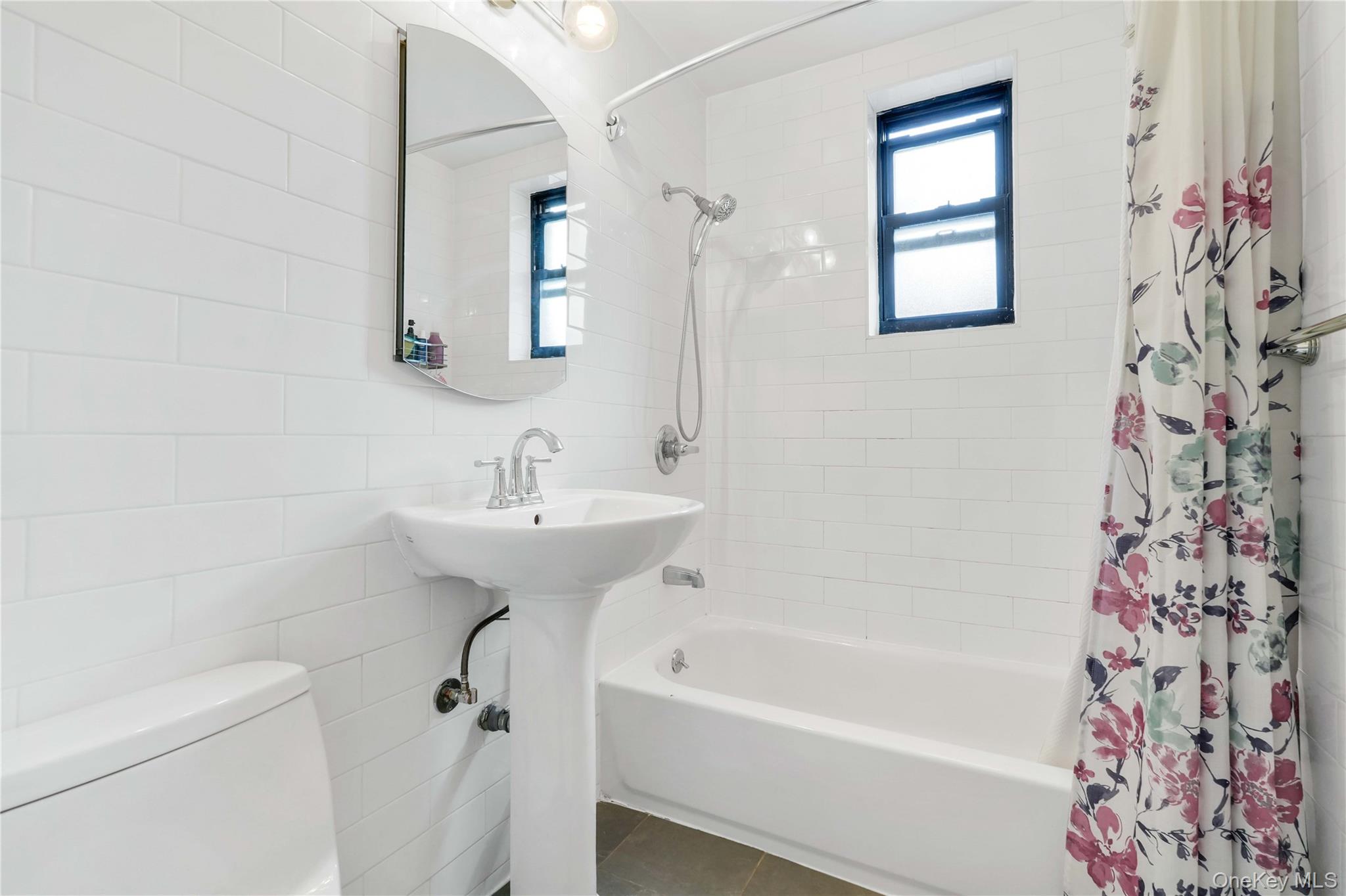 141-15 28th Avenue # 4G, Flushing, NY 11354