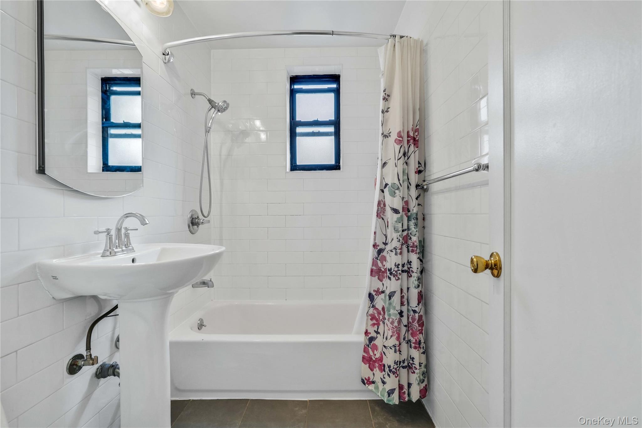 141-15 28th Avenue # 4G, Flushing, NY 11354