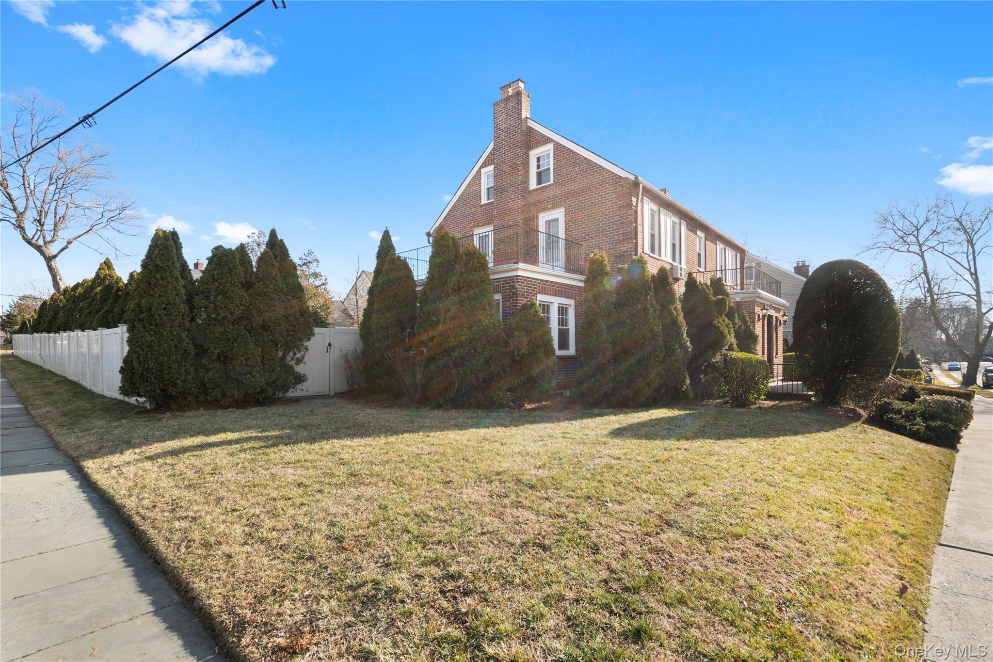 180 Kneeland Avenue, Yonkers, NY 10705