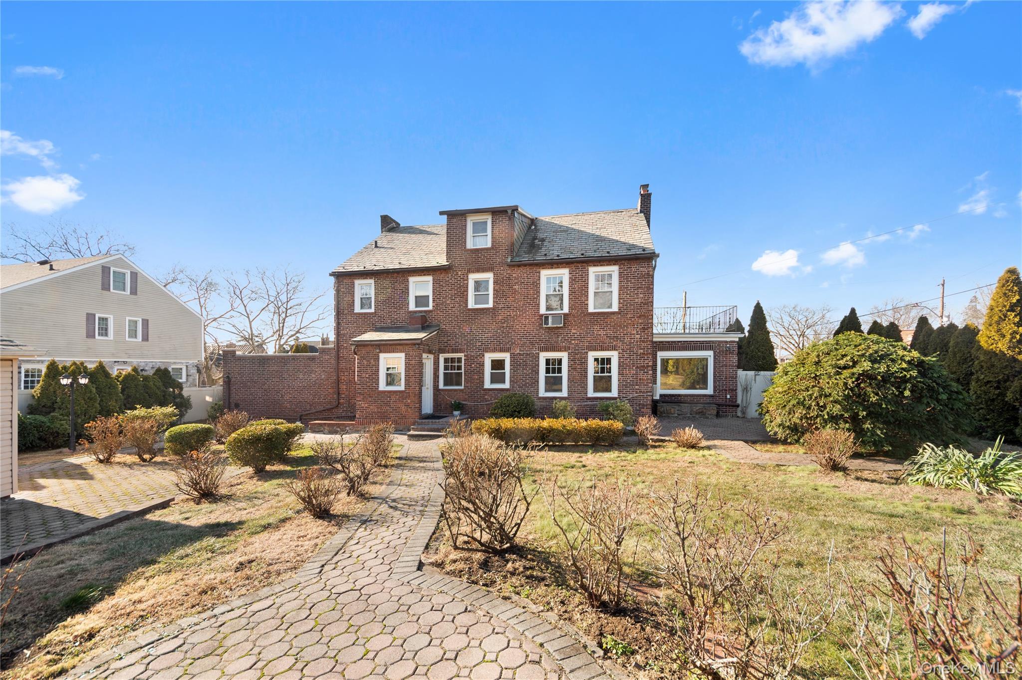 180 Kneeland Avenue, Yonkers, NY 10705