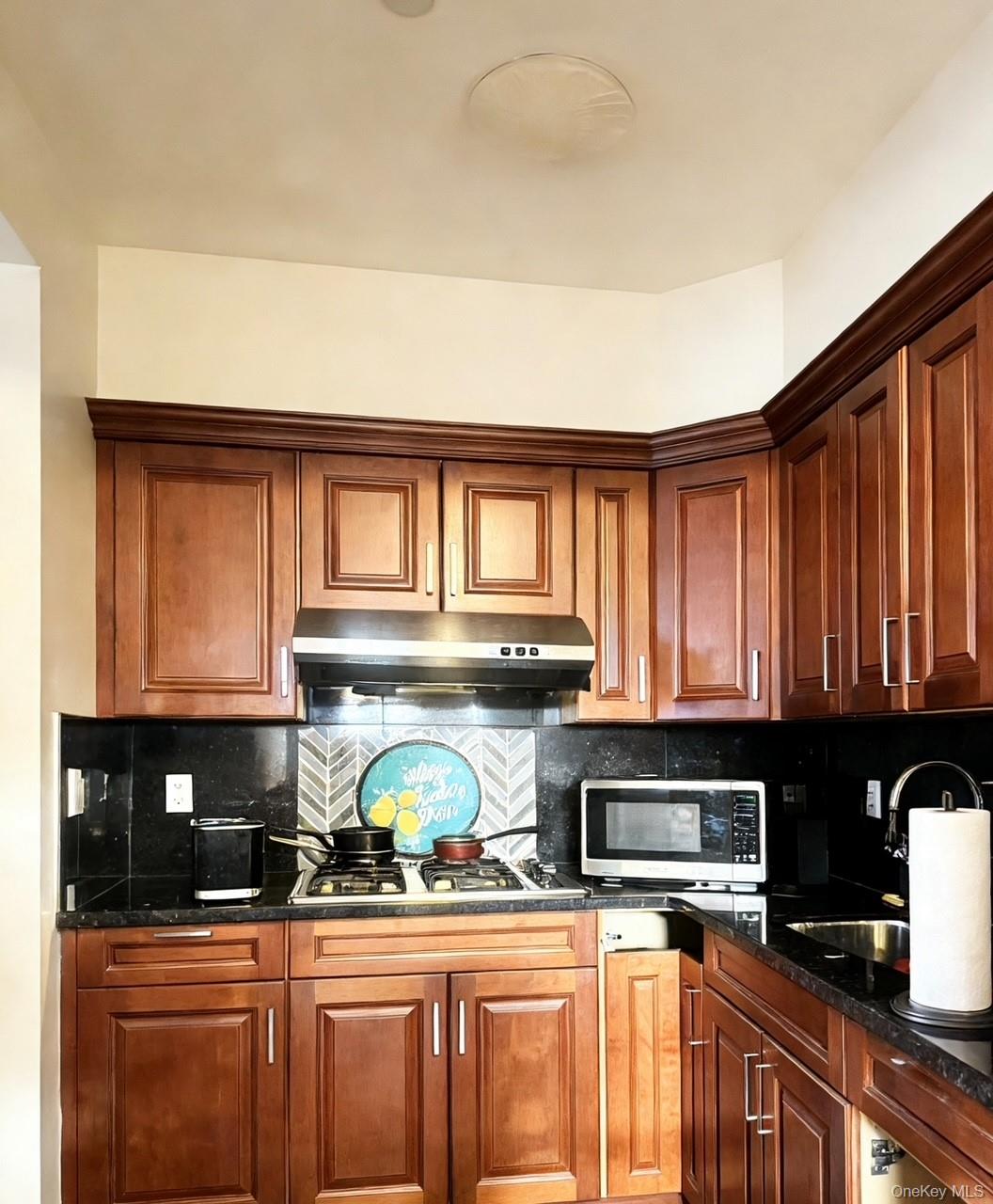 7177 159th Street # 5D, Fresh Meadows, NY 11365