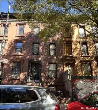 251 W 131st Street, New York (Manhattan), NY 10027