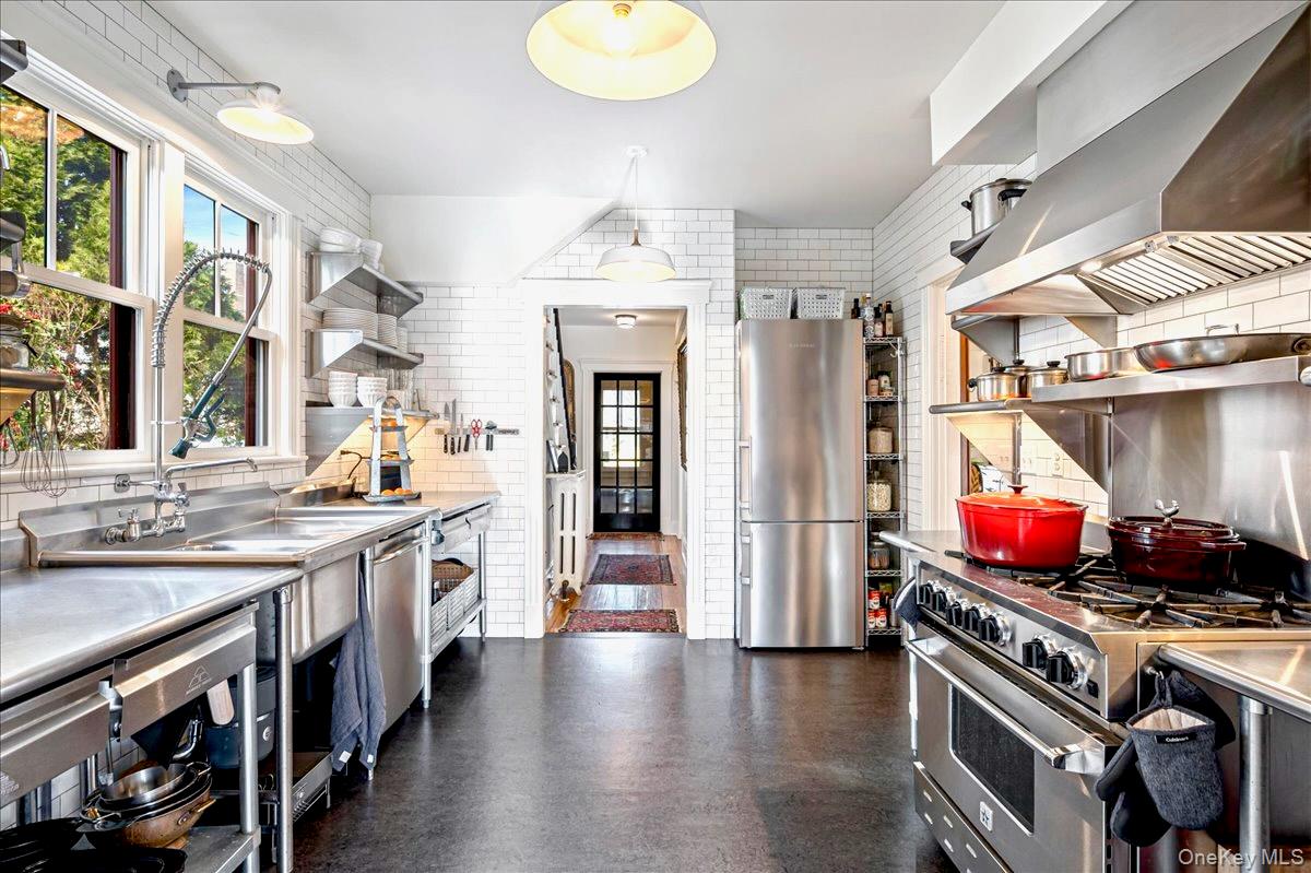 17 1st Avenue, Nyack, NY 10960