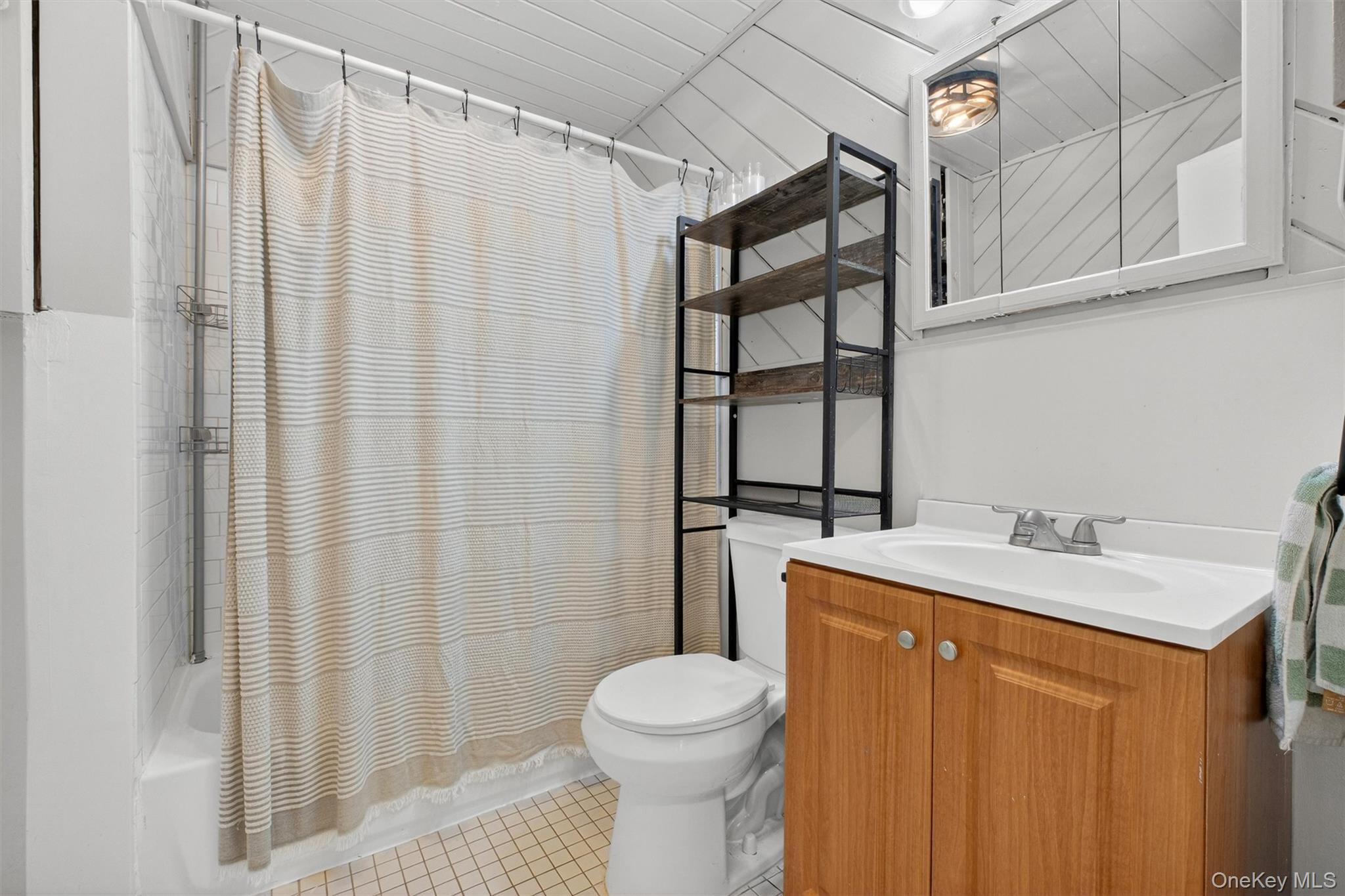 44 Legion Road, Poughkeepsie, NY 12601