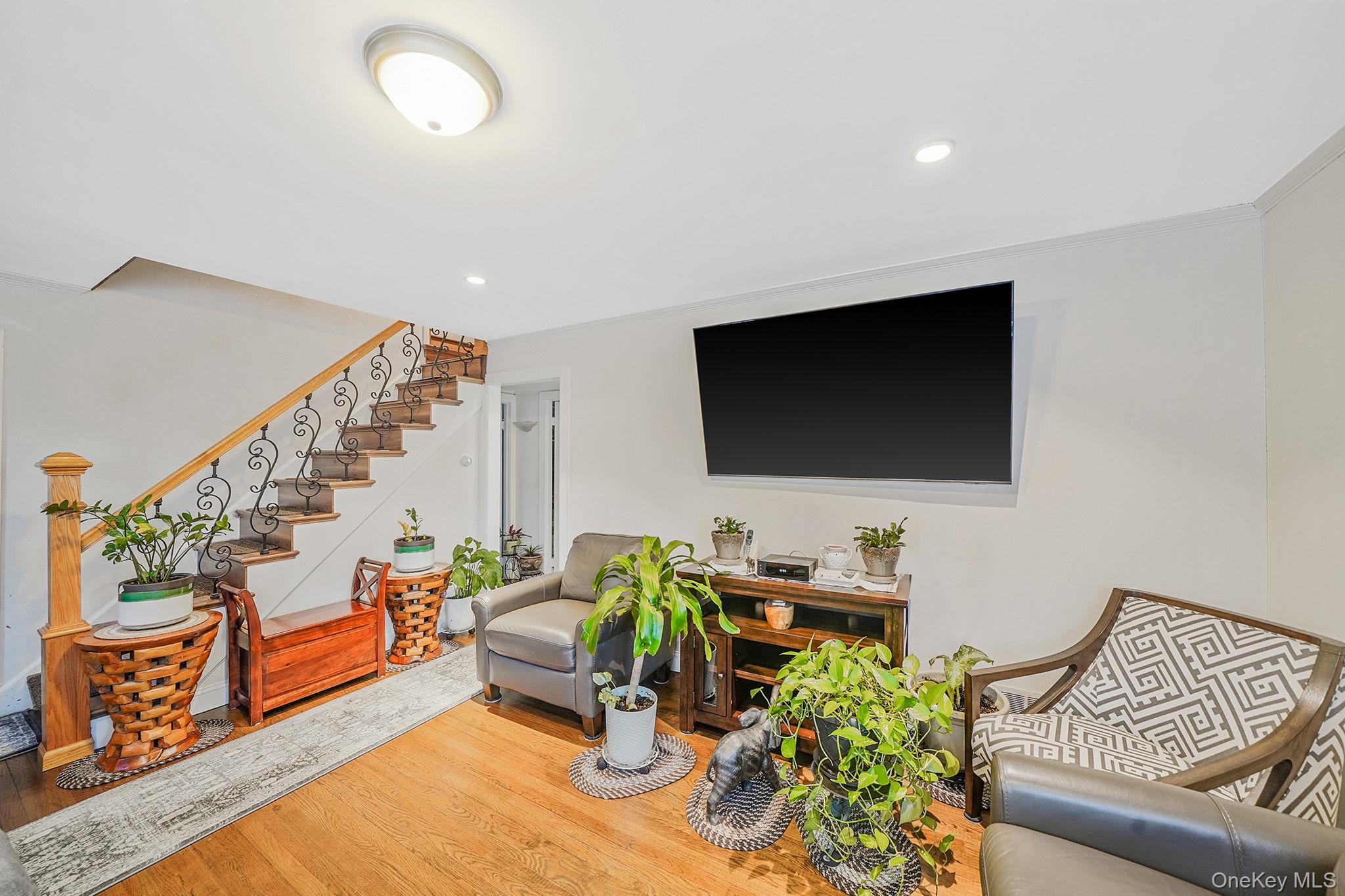 26 Neptune Road, Rocky Point, NY 11778