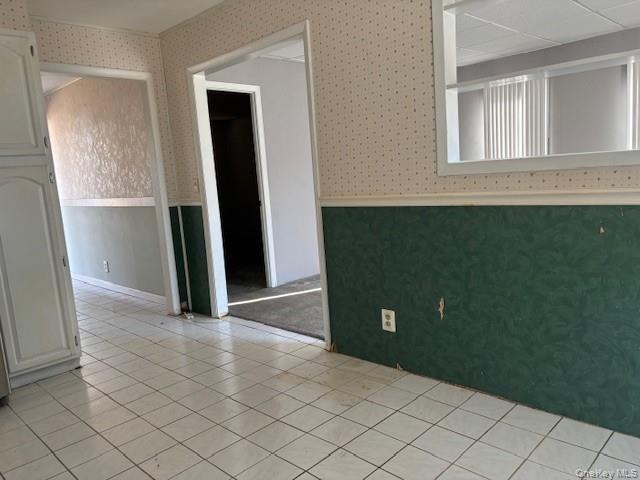 94 Rosemary Lane, Centereach, NY 11720