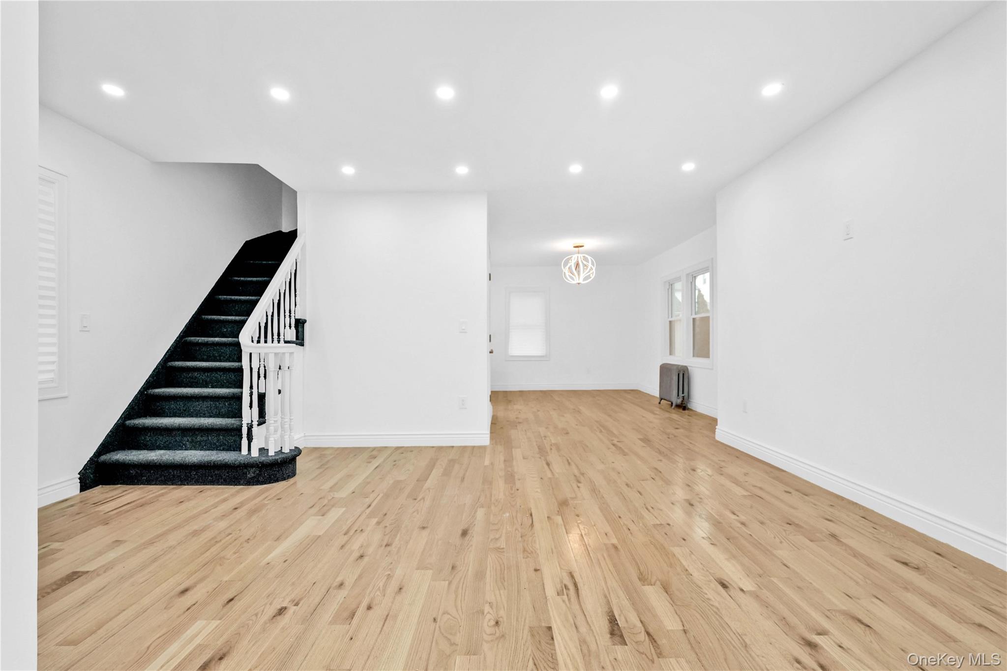 21432 112th Road, Queens Village South, NY 11429