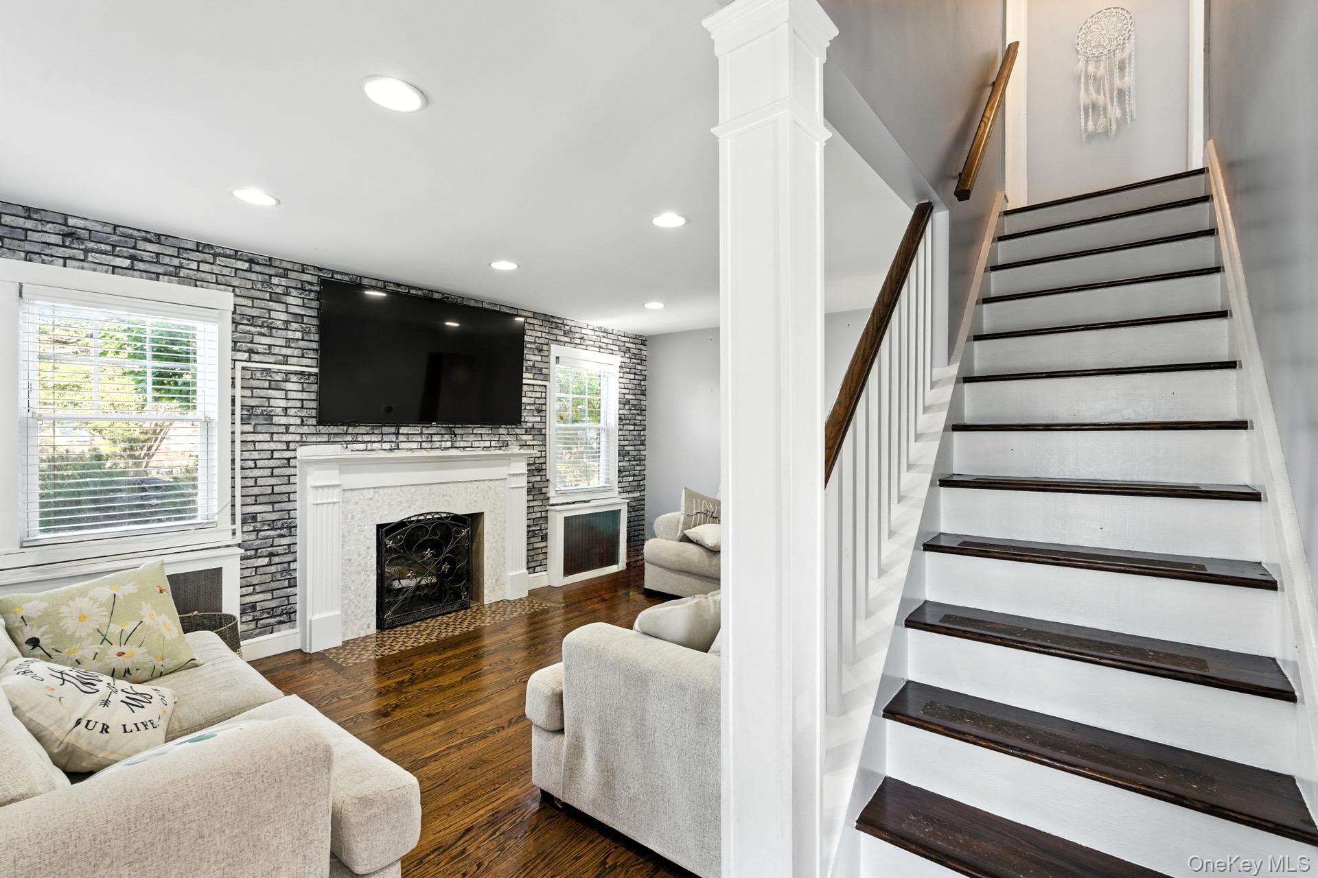 40 Hendrickson Avenue, Lynbrook, NY 11563