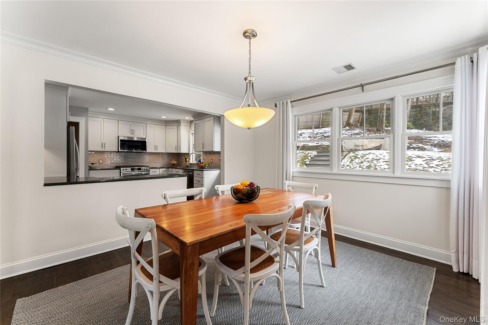 20 Riverview Road, Irvington, NY 10533