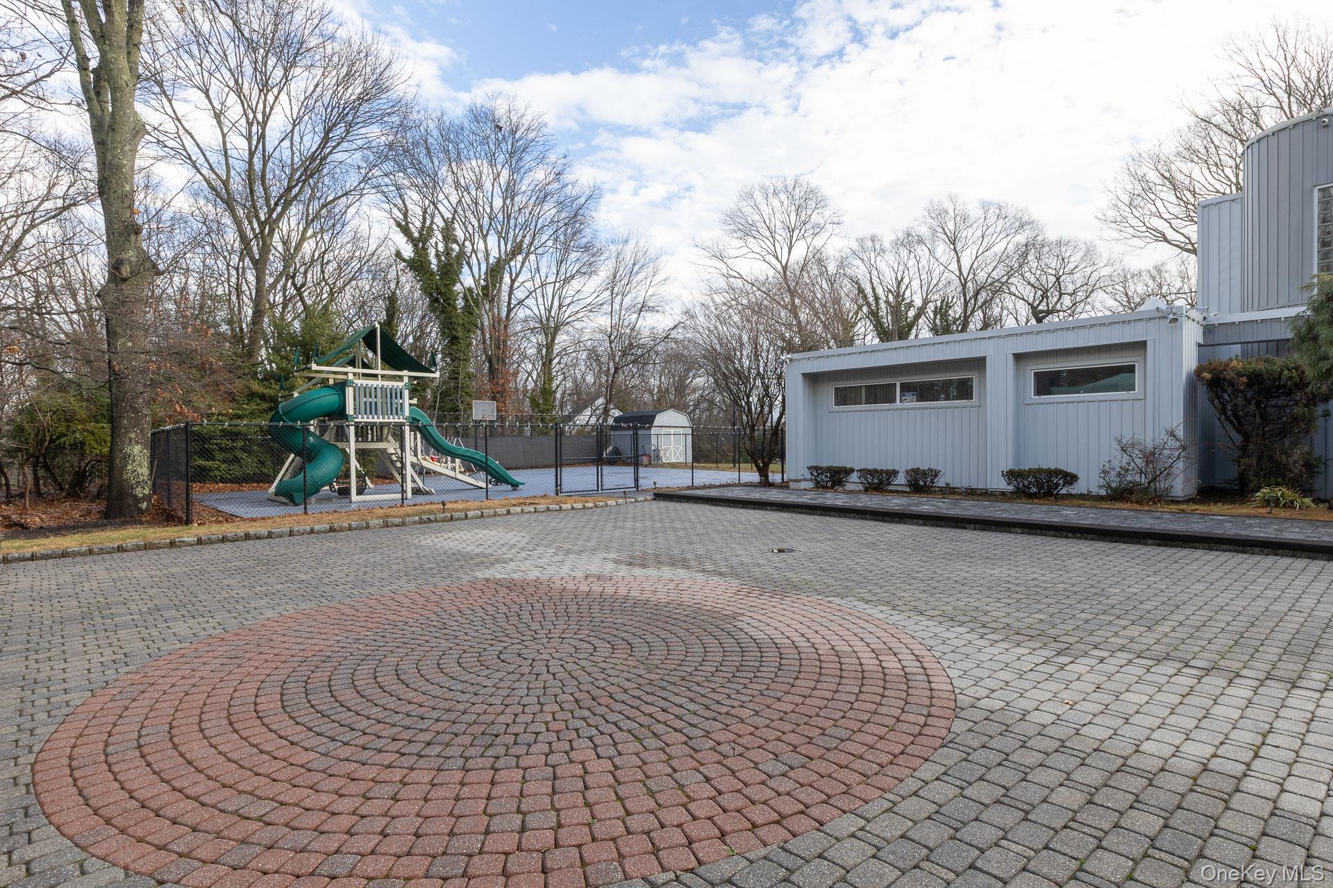 83 Cliff Road, Port Jefferson, NY 11777