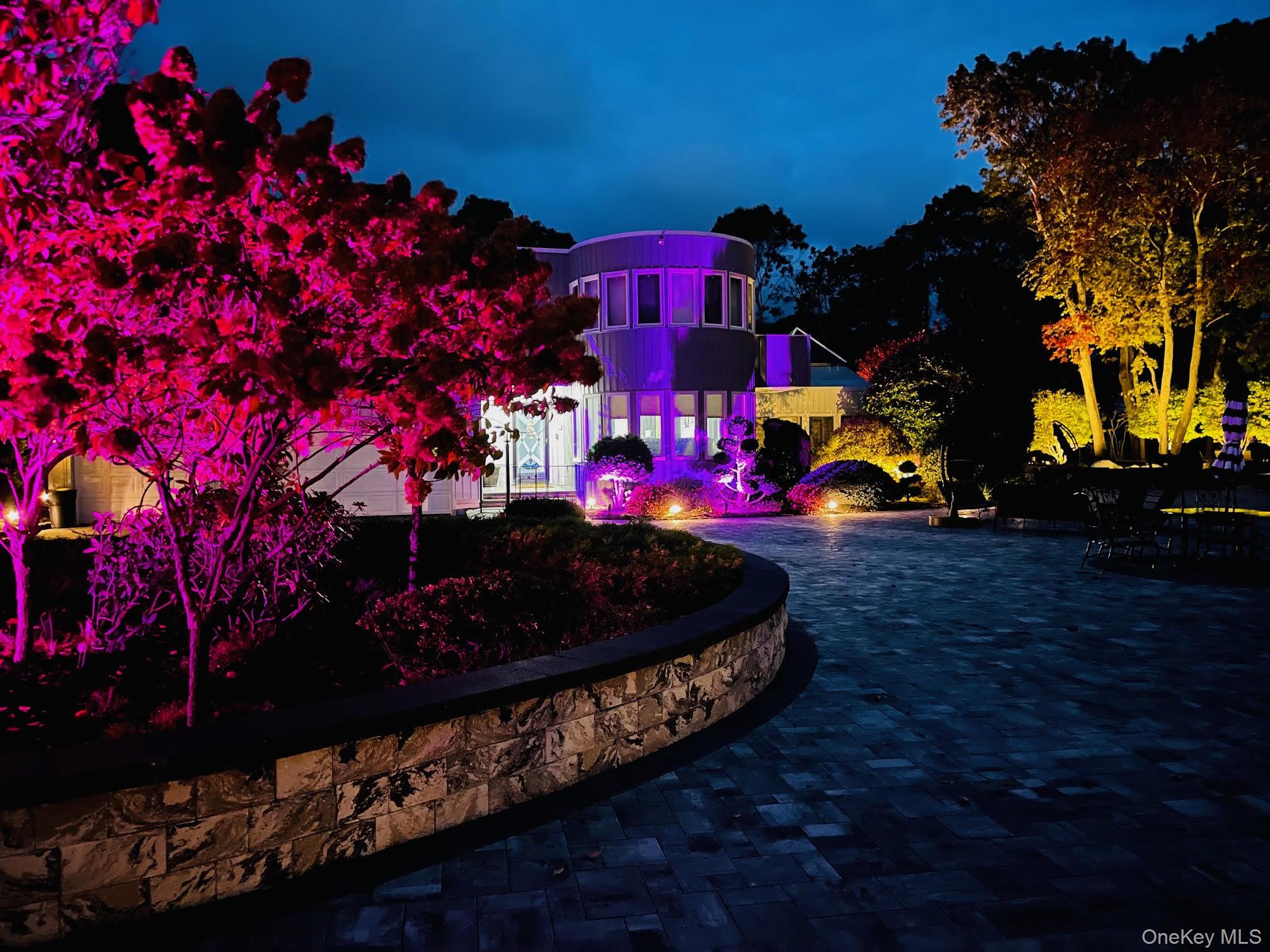 83 Cliff Road, Port Jefferson, NY 11777