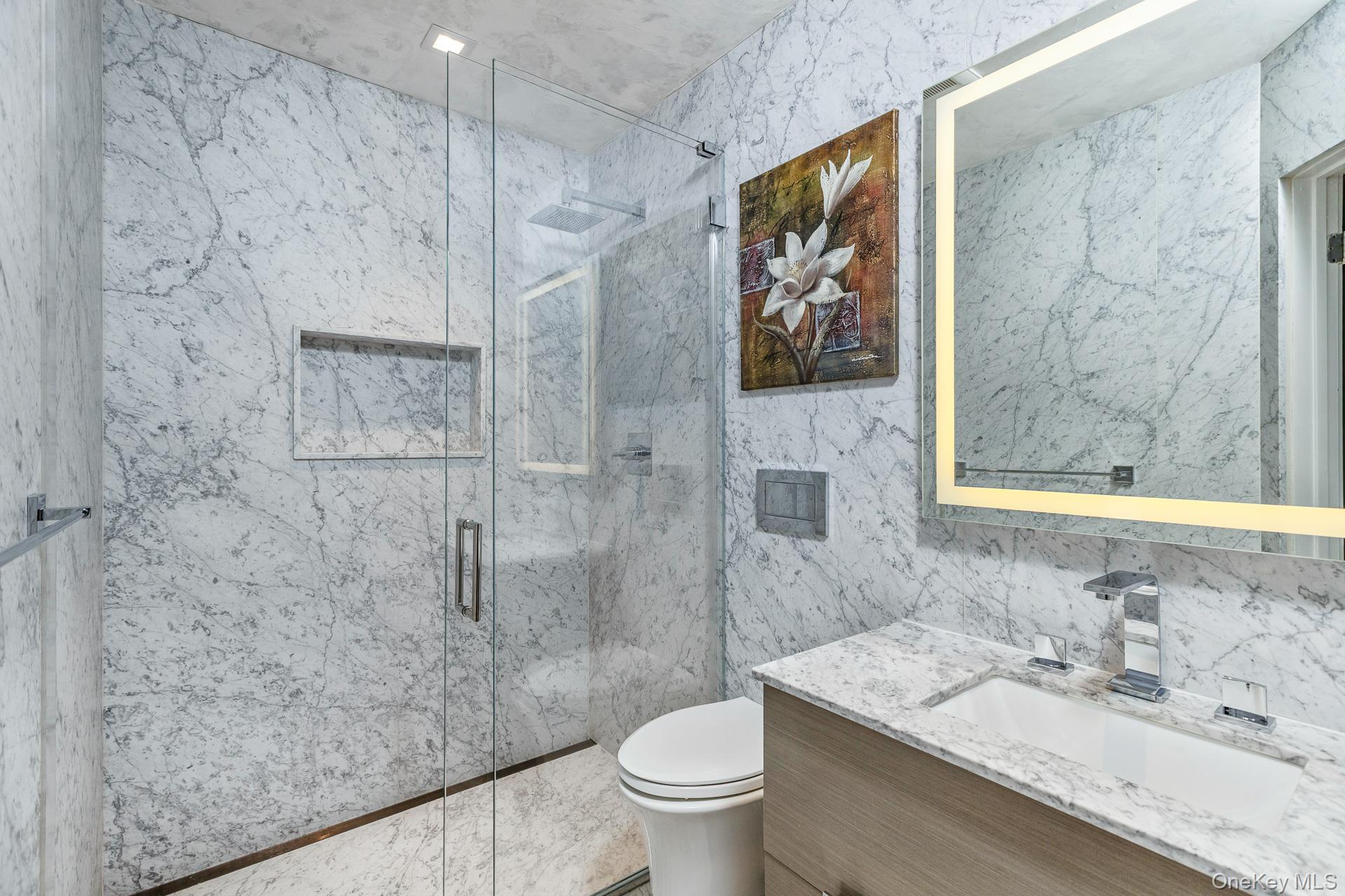 83 Cliff Road, Port Jefferson, NY 11777