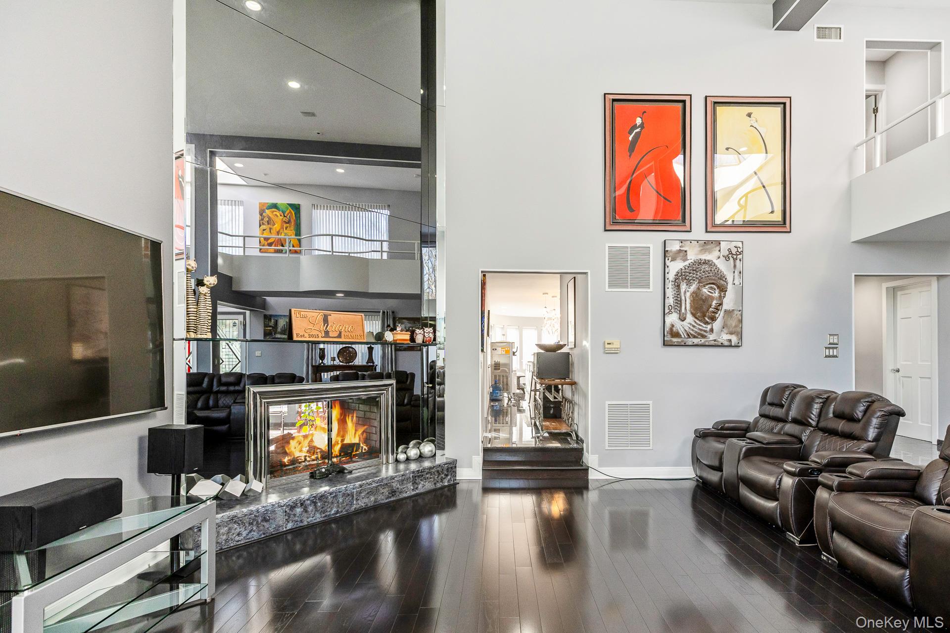 83 Cliff Road, Port Jefferson, NY 11777