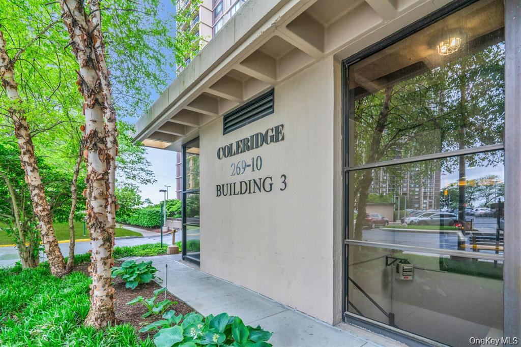 269-10 Grand Central Parkway # 32P, Floral Park, NY 11005