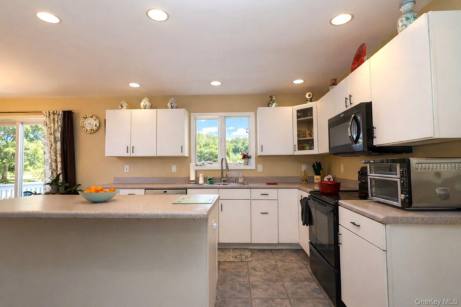 9 Mount Ridge Court, Monroe, NY 10950