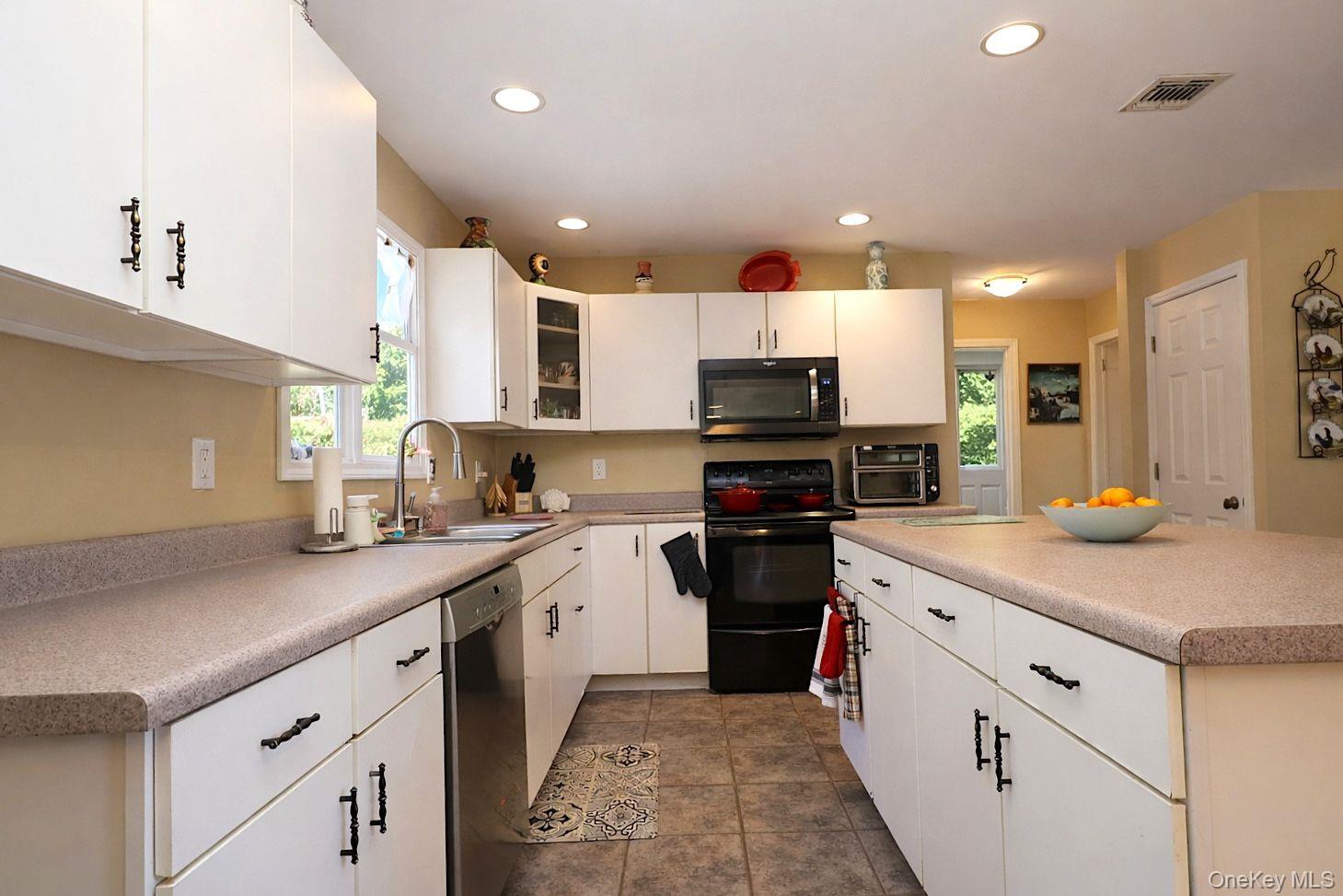 9 Mount Ridge Court, Monroe, NY 10950