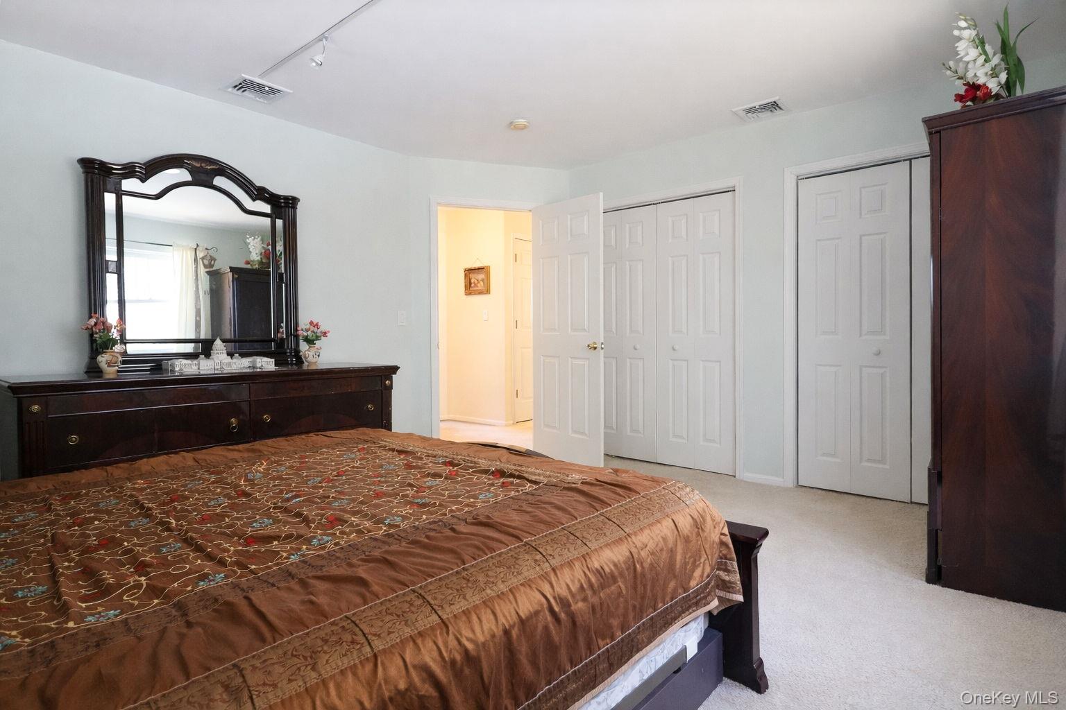 9 Mount Ridge Court, Monroe, NY 10950