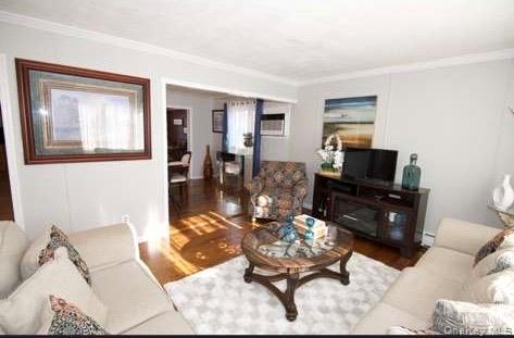 528 14th Street, West Babylon, NY 11704