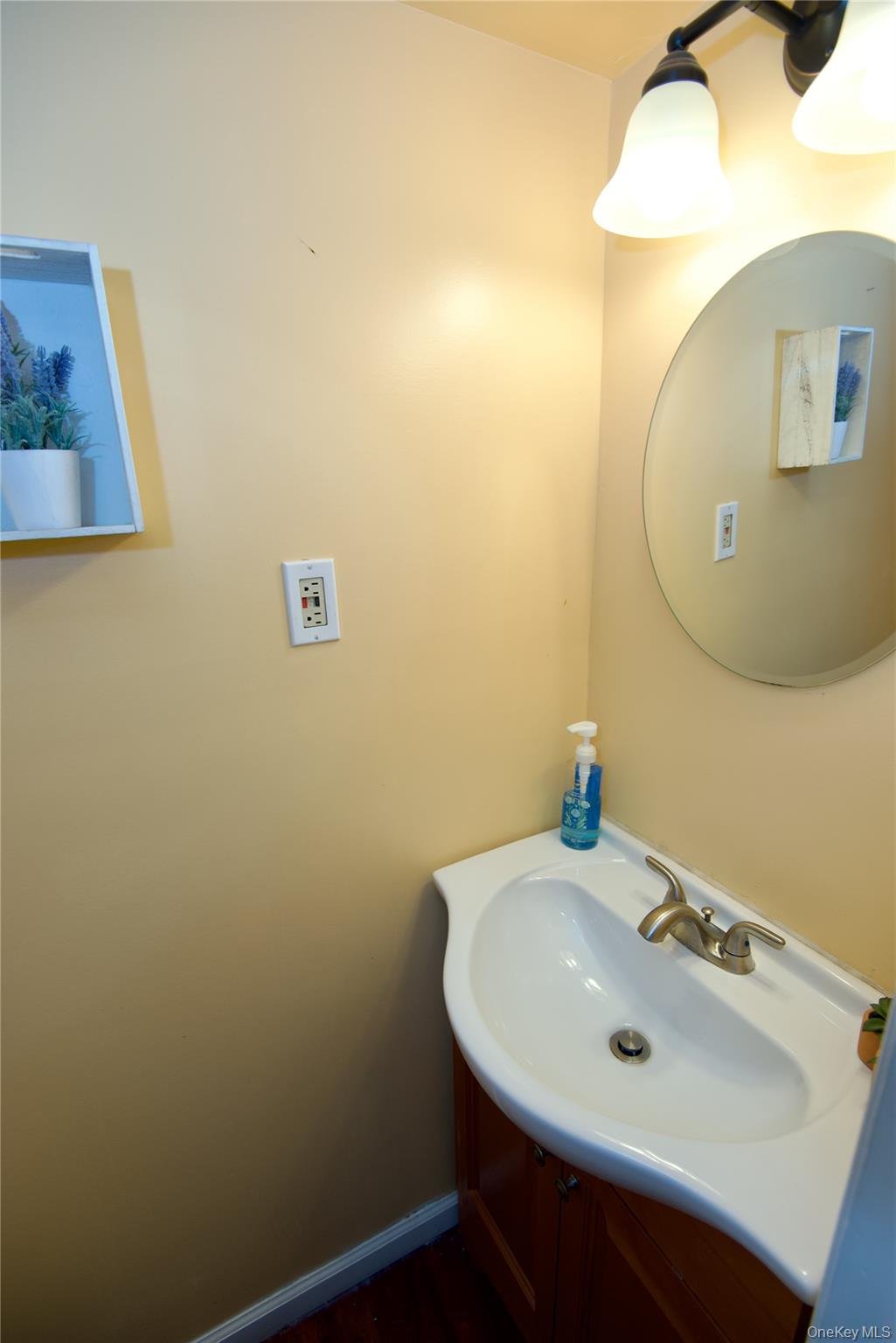 528 14th Street, West Babylon, NY 11704