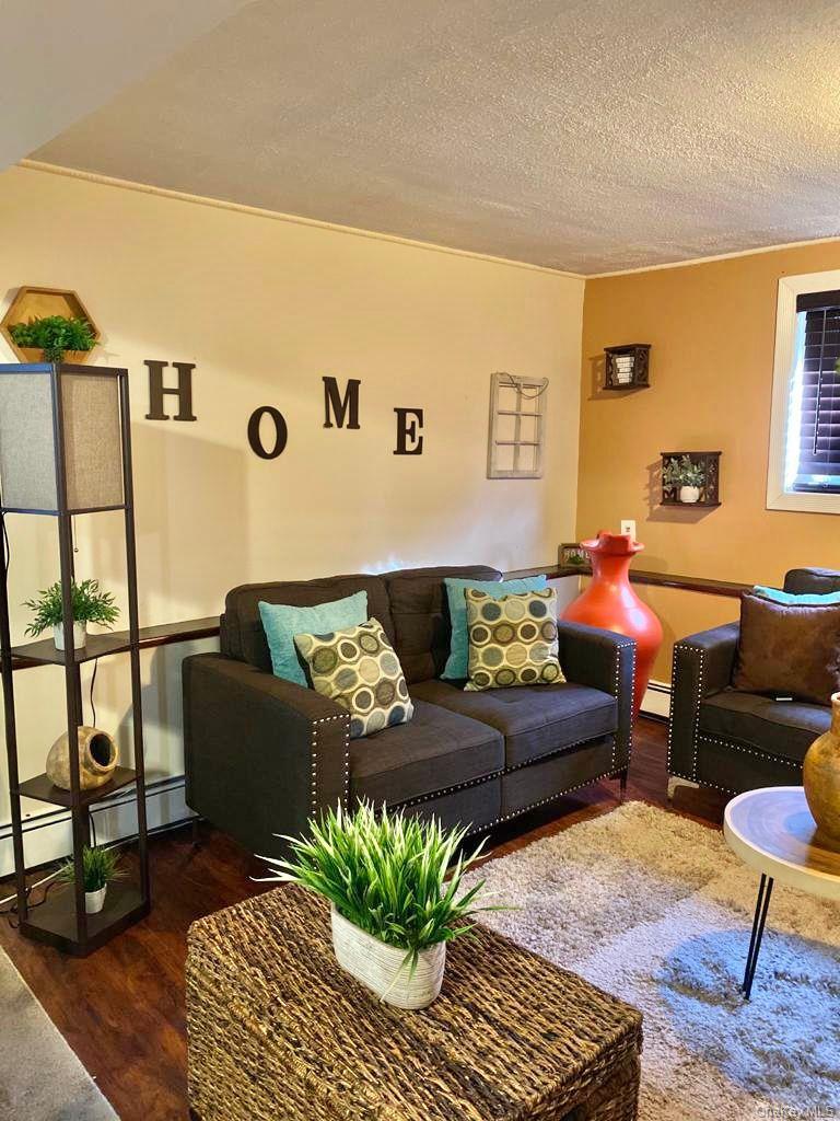 528 14th Street, West Babylon, NY 11704