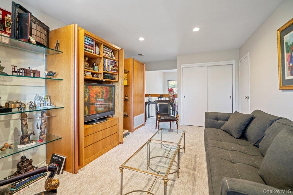 230 Hamlet Drive, Jericho, NY 11753