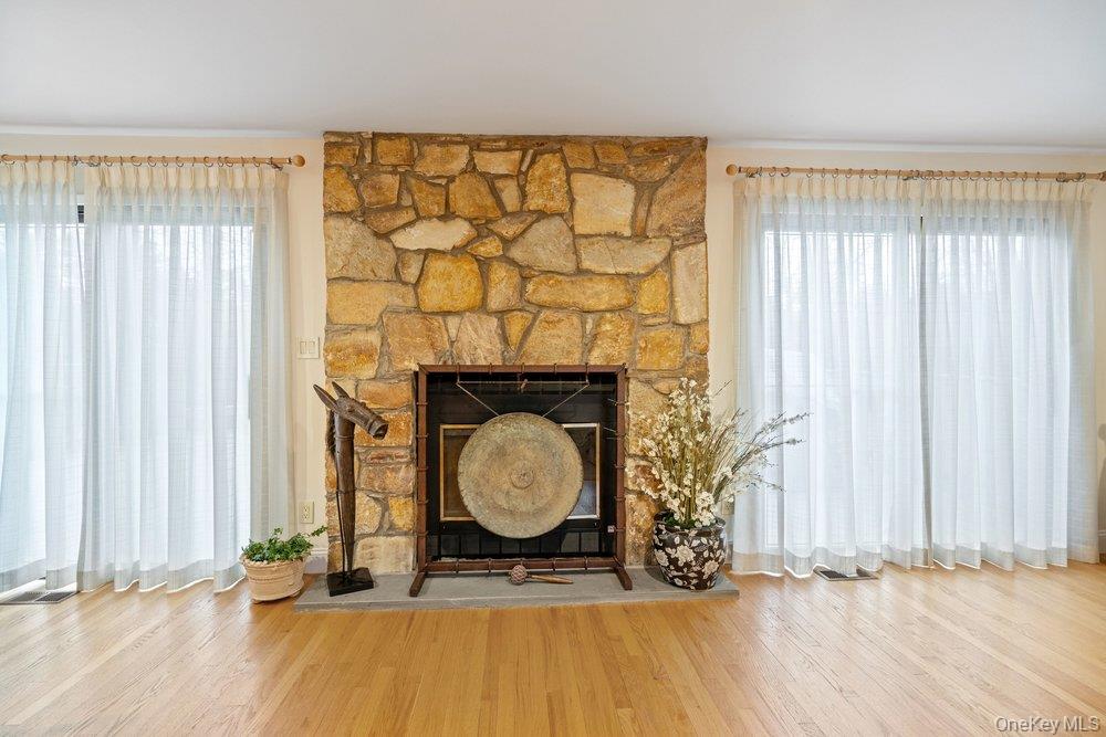 230 Hamlet Drive, Jericho, NY 11753