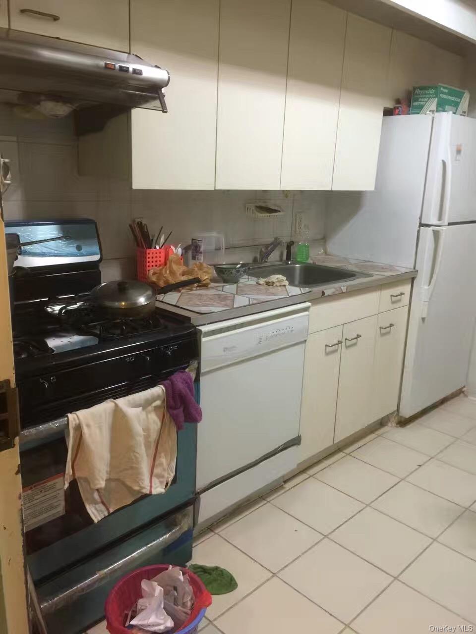 148 Madison Street # 9B, New York (Manhattan), NY 10002