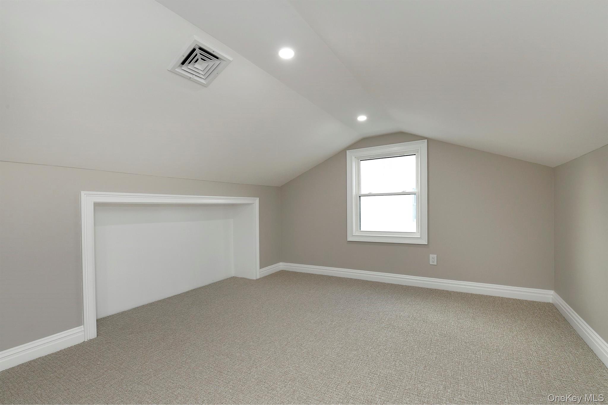 1903 George Court, Merrick, NY 11566