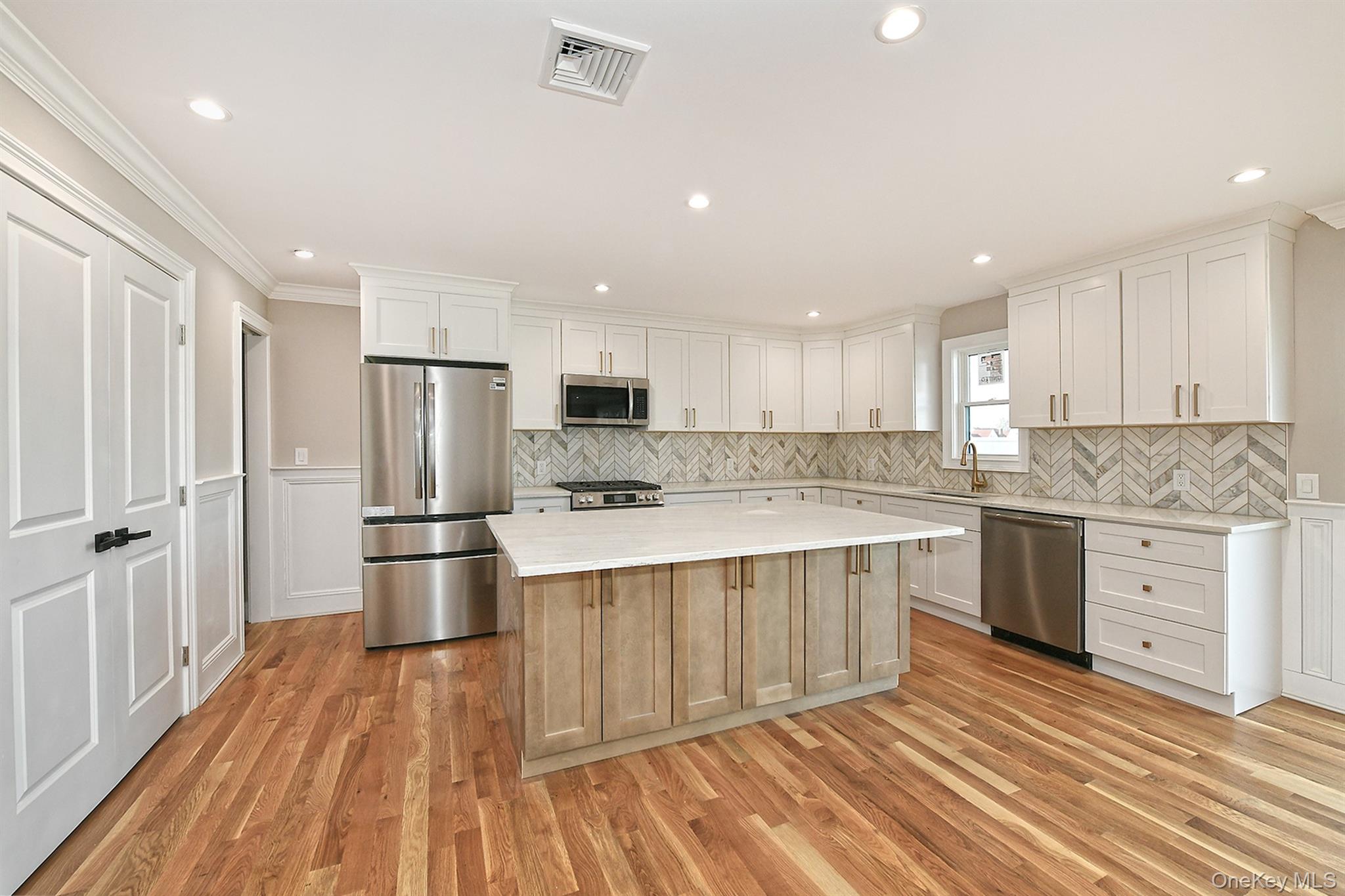 1903 George Court, Merrick, NY 11566