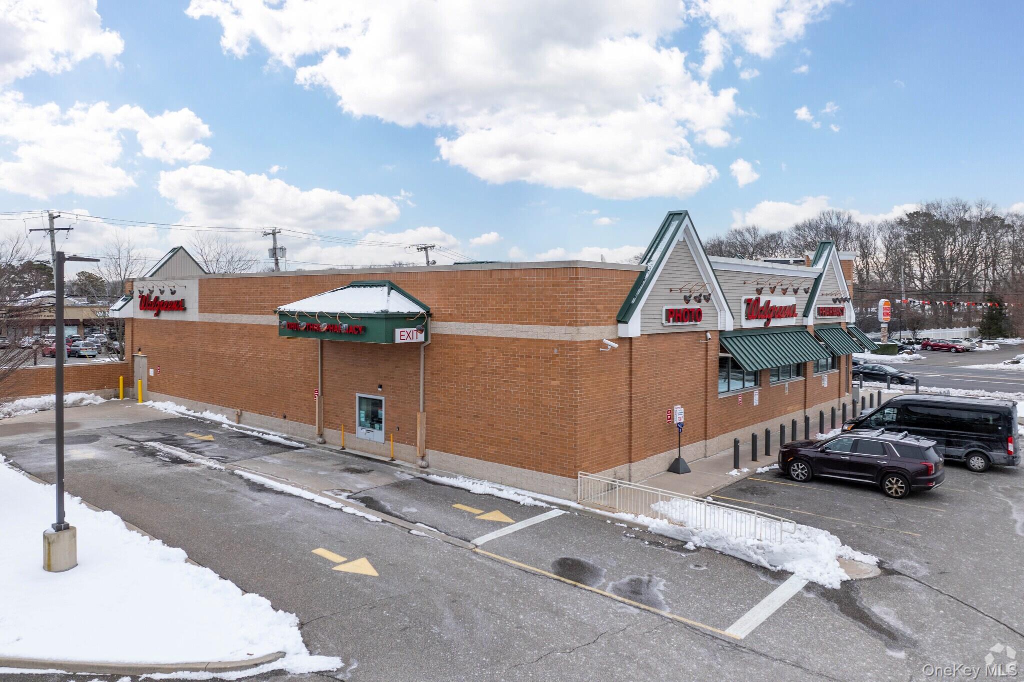 863 Montauk Highway, Shirley, NY 11967