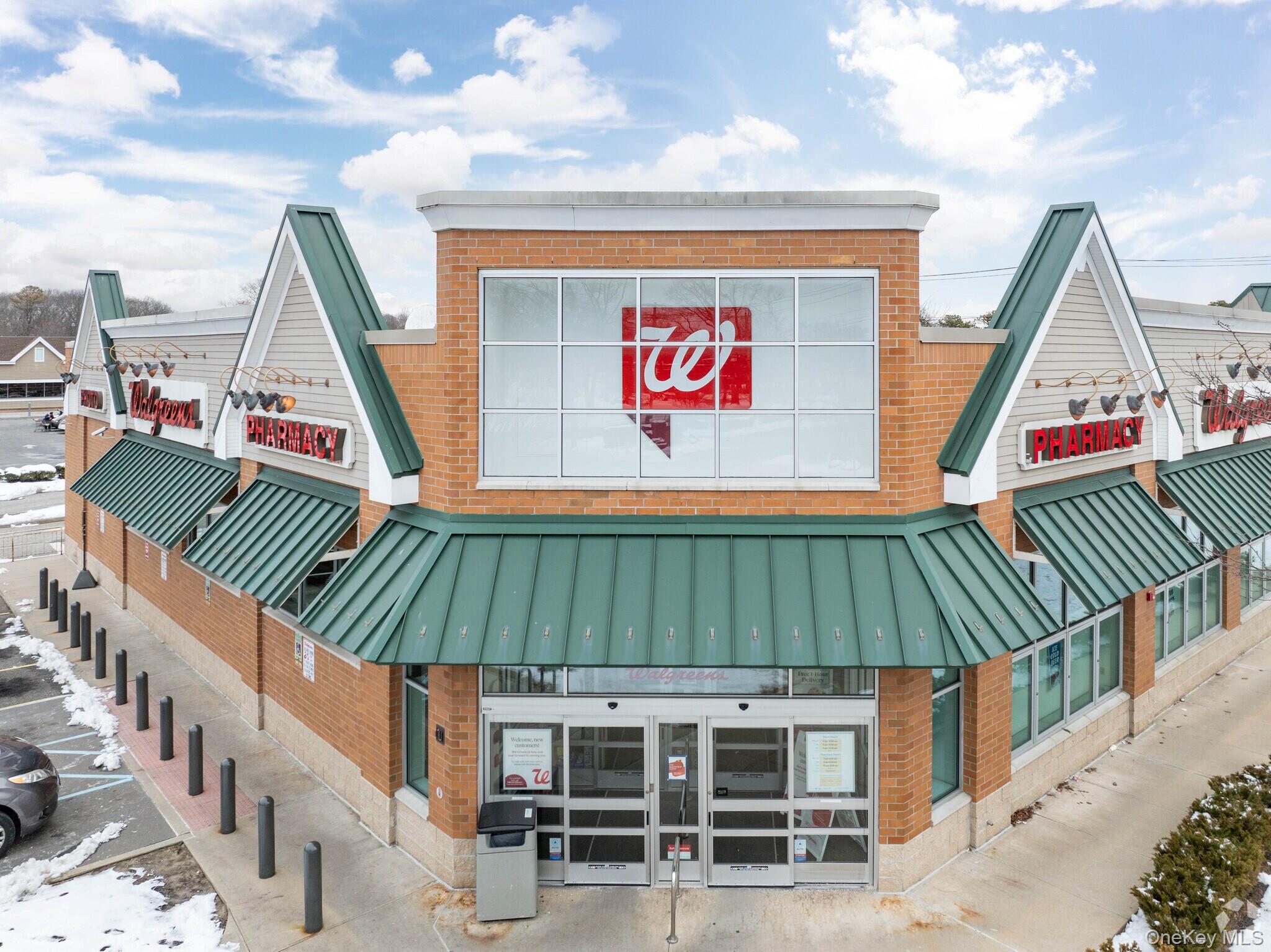 863 Montauk Highway, Shirley, NY 11967