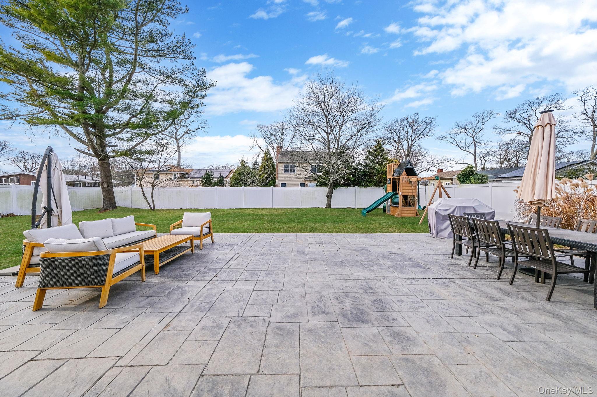 114 Monroe Avenue, Patchogue, NY 11772