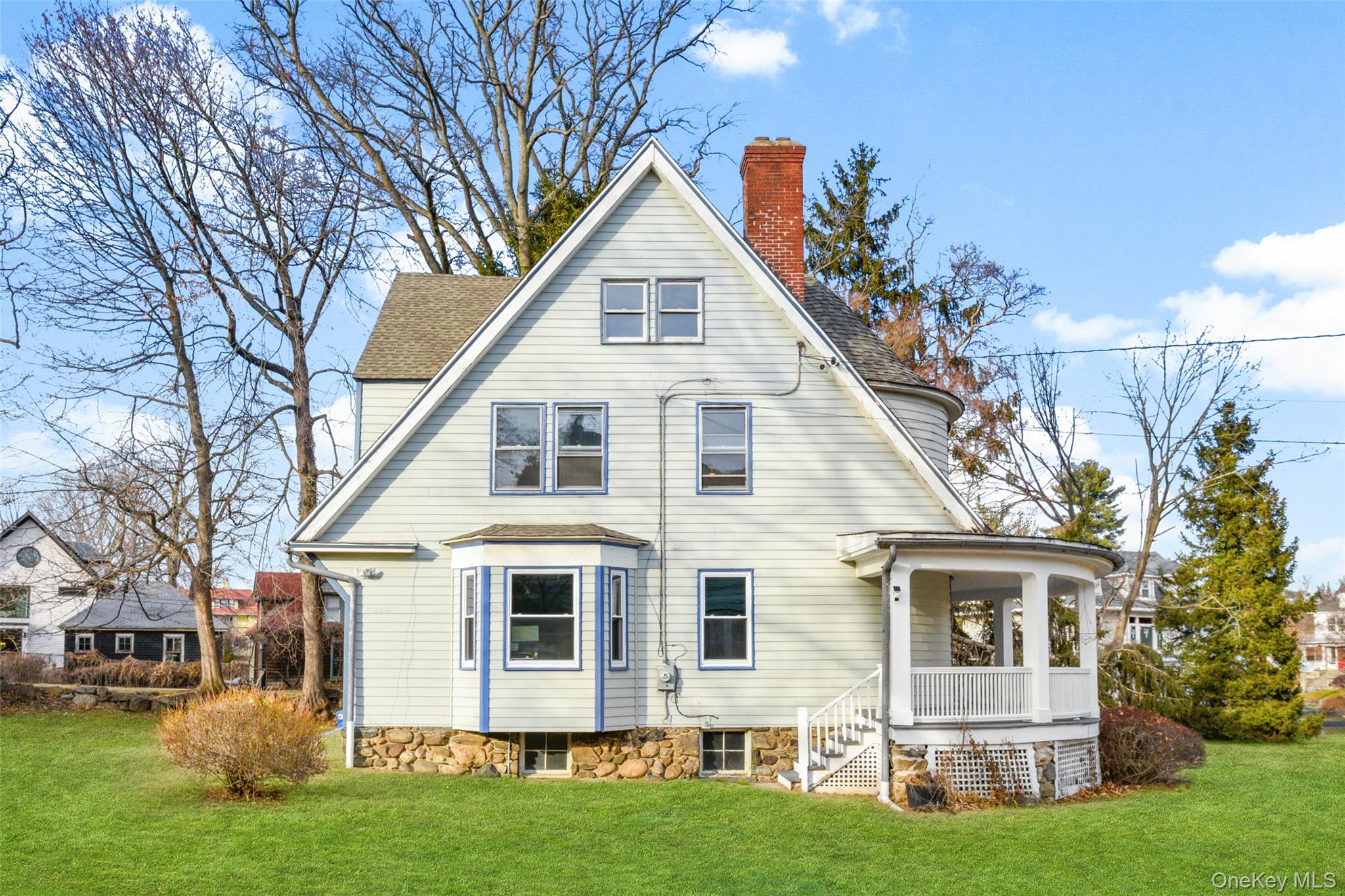 8 The Serpentine, New Rochelle, NY 10801