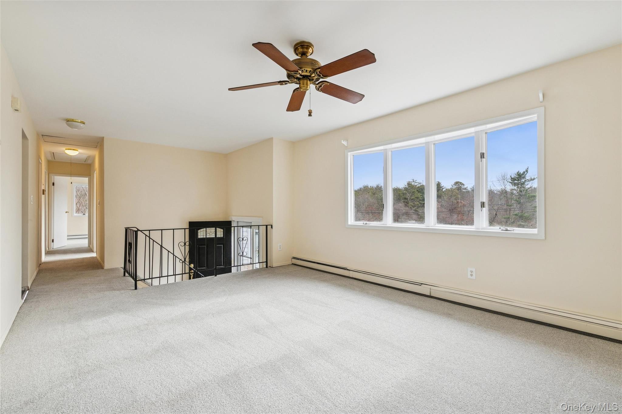 129 E Woodside Avenue, Patchogue, NY 11772