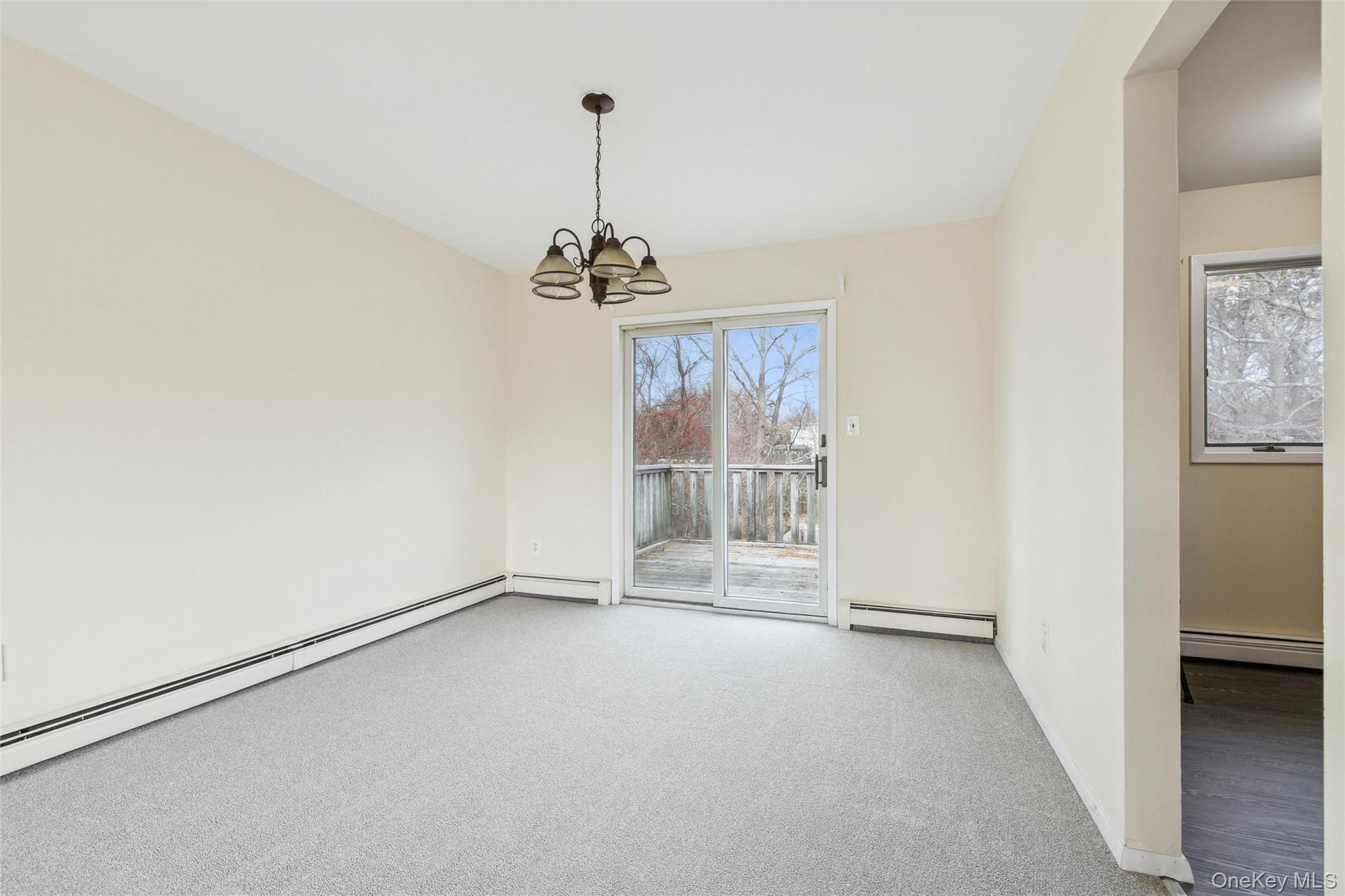 129 E Woodside Avenue, Patchogue, NY 11772