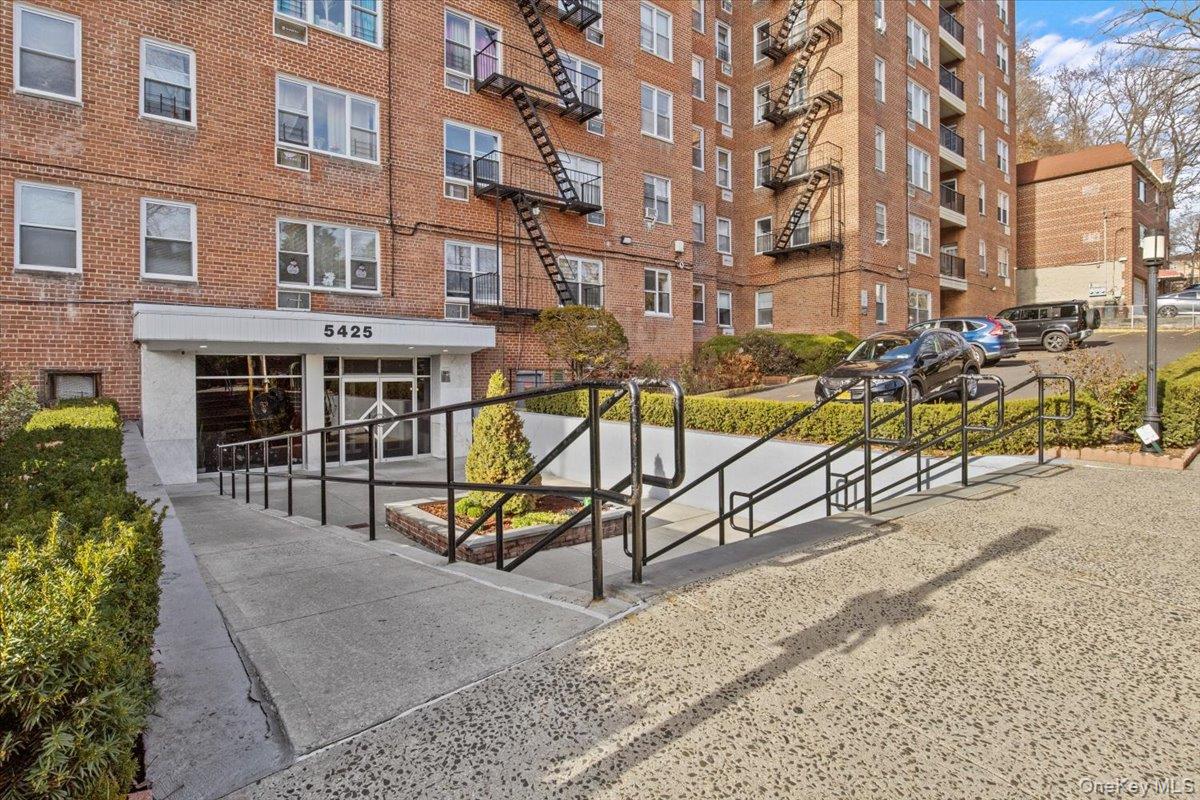 5425 Valles Avenue # 1N, Bronx, NY 10471