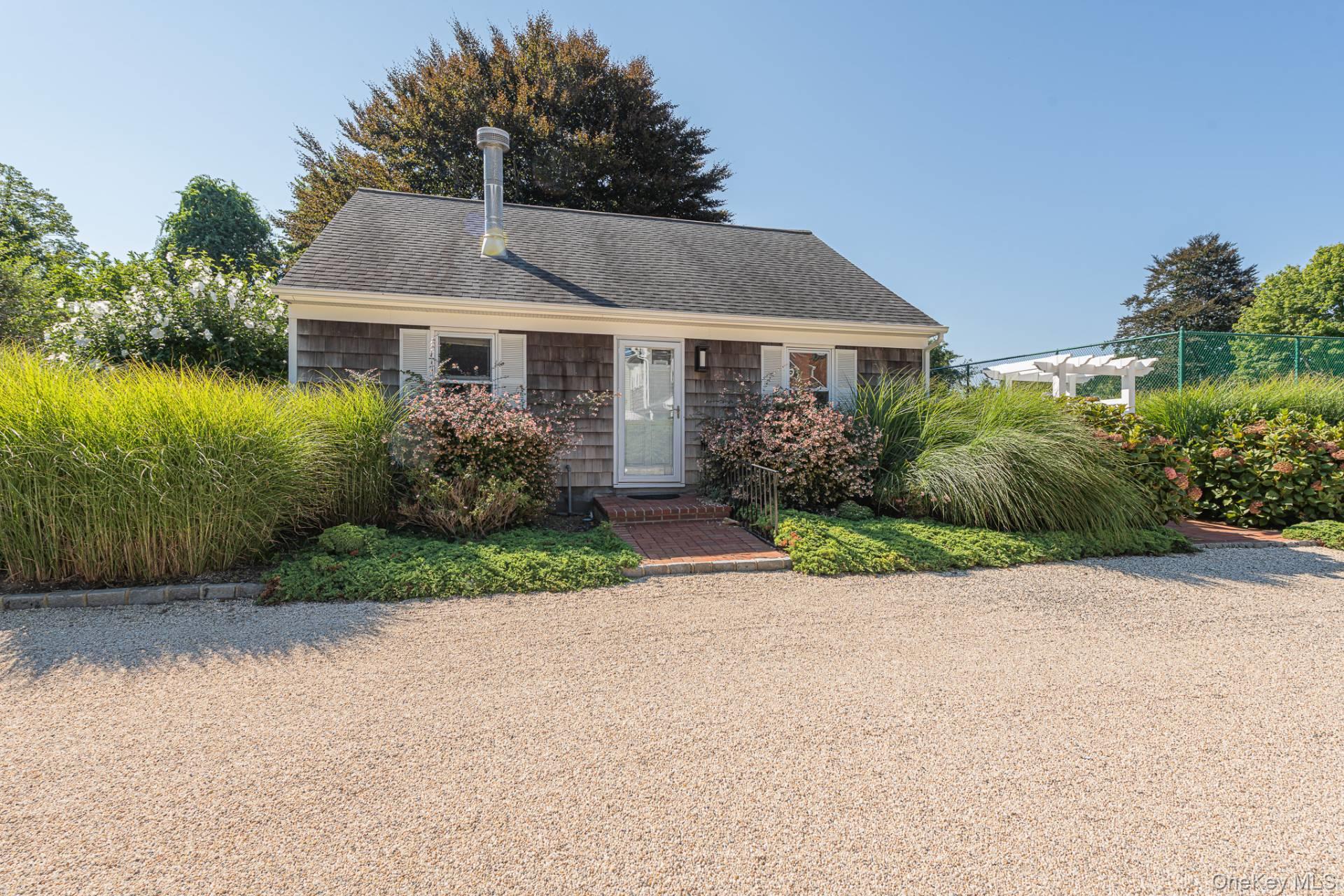 570 Hampton Road, Southampton, NY 11968