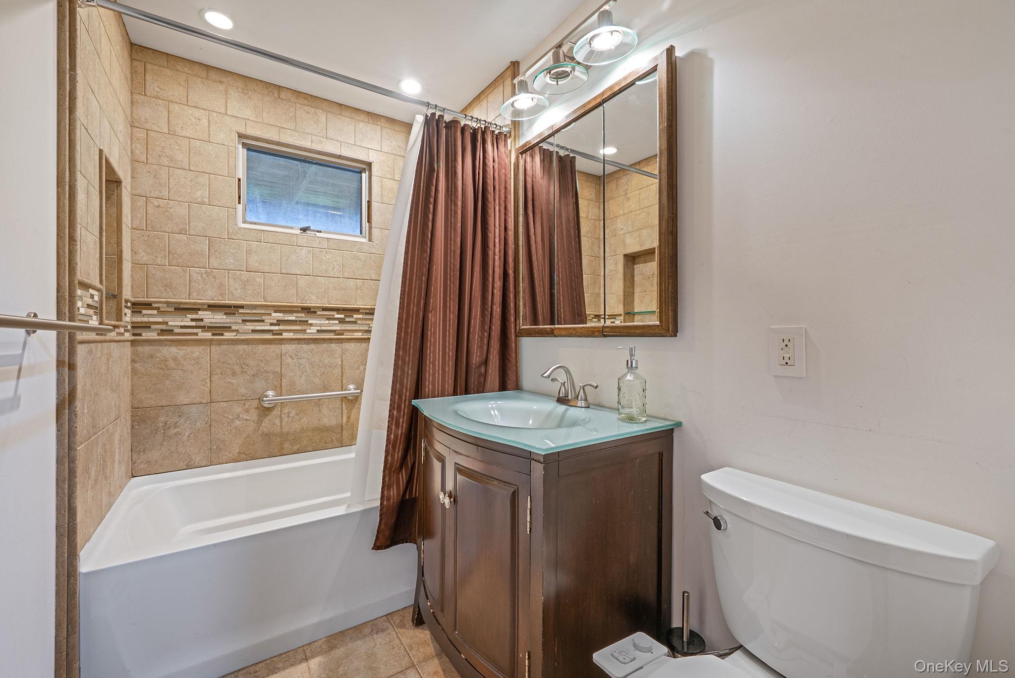 1432 Gardiner Drive, Bay Shore, NY 11706