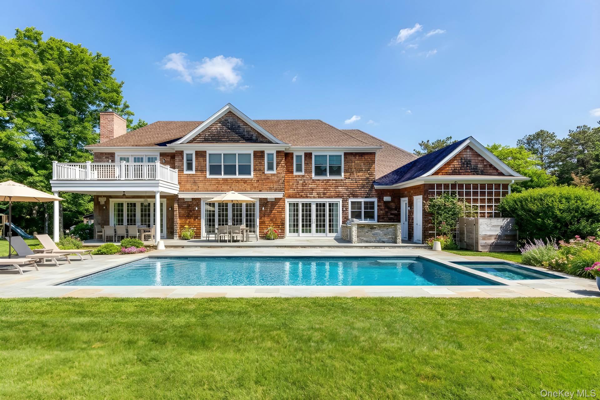 202 Head Of Pond Road, Water Mill, NY 11976